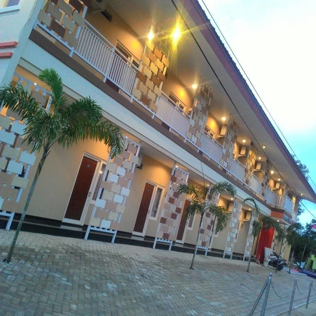 Denofe House Hotel Cirebon Exterior photo